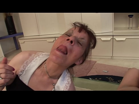 ❤️ Due nonne e un nonno fanno una cosa a tre Solo porno al it.fullpornercom.ru ❤️