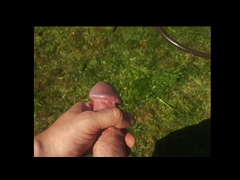 ❤️ Hot hottie si fa scopare la figa rosa e sborra con uno squirt in un giardino estivo Solo porno al it.fullpornercom.ru ❤️