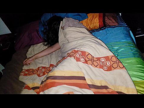 ❤️ Figliastro che rimprovera la sua giovane matrigna mentre lei dorme Solo porno al it.fullpornercom.ru ❤️